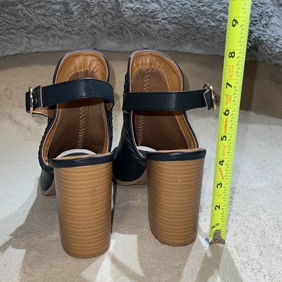 Qupid Women’s Black Peep Toe Block Strap Heels Sandals Size 10 - Picture 4 of 8